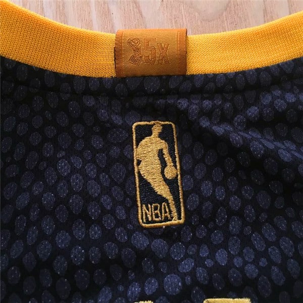 Camiseta Kobe Bryant 24 Lakers Gold Black commemorative 3 1